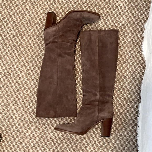 Vince Camuto brown suede boots ⚡️SALE - Picture 2 of 12